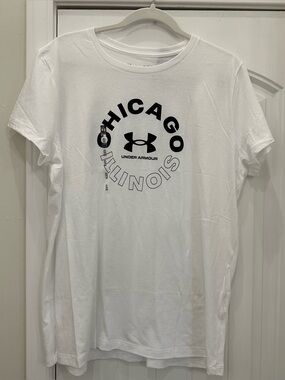 NWT Under Armour Chicago White Graphic Tee XL